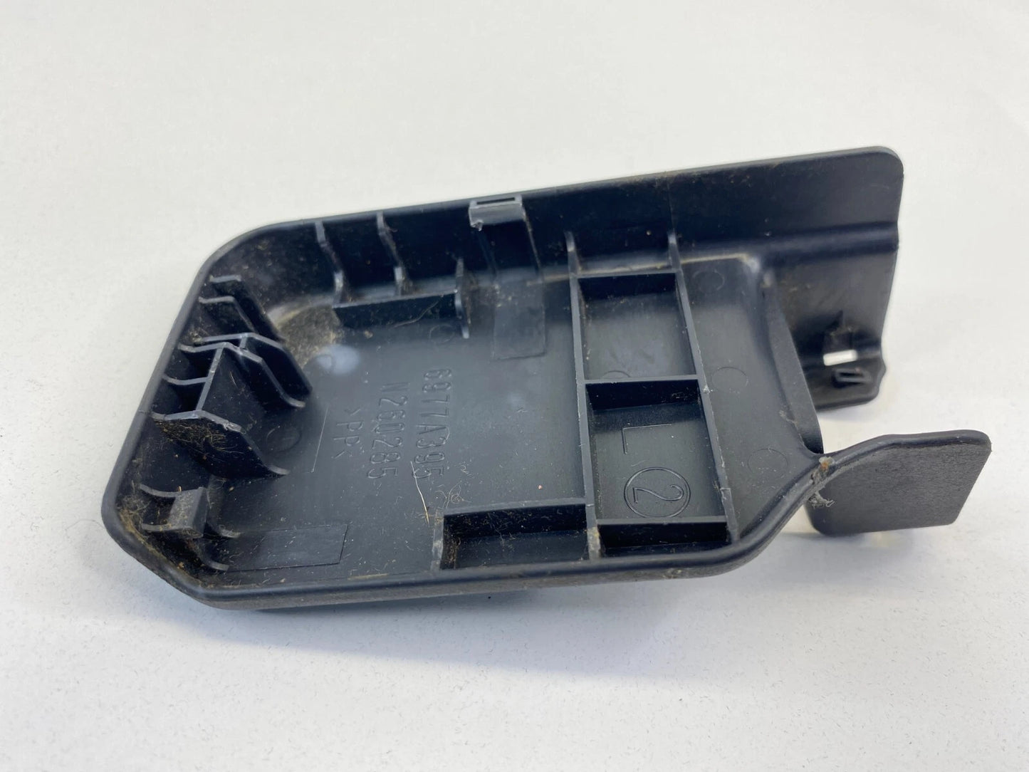 2008-2017 MITSUBISHI LANCER FRONT RIGHT SEAT TRACK END COVER UNIT OEM 6977A395