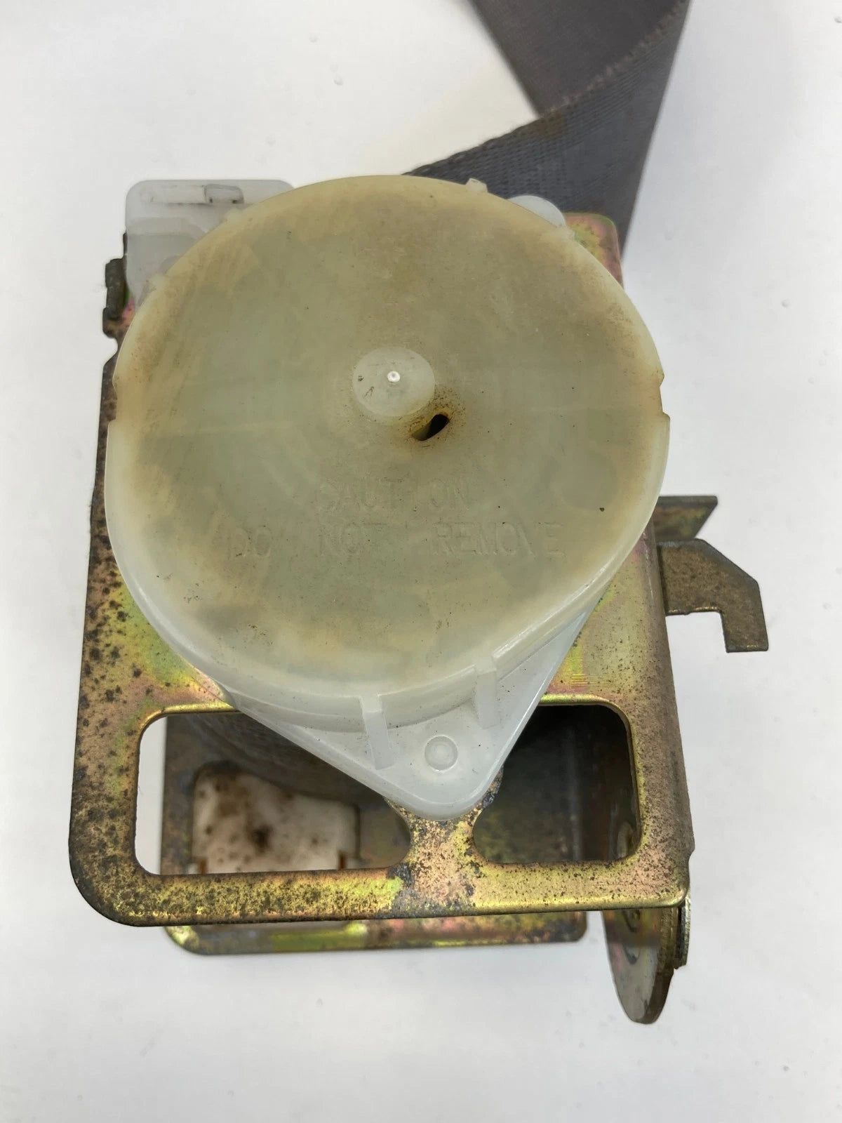 2000 2001 2002 CHEVROLET CAMARO FRONT RIGHT PASSENGER SEAT BELT RETRACTOR OEM