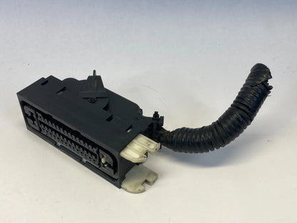 2011-2017 HONDA ODYSSEY 3.5L FWD ABS ANTI LOCK BRAKE PUMP RELAY PLUG CONNECTOR