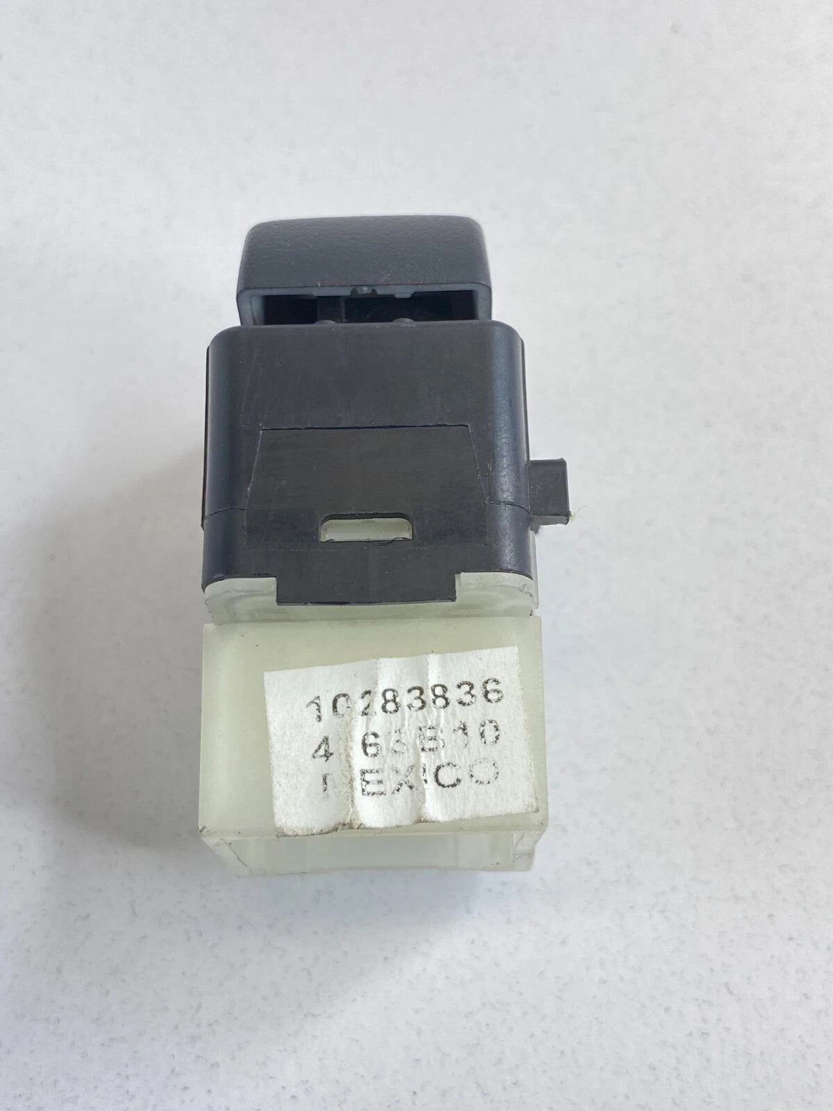2000-2005 CHEVROLET IMPALA REAR LEFT DOOR POWER WINDOW CONTROL SWITCH 10283836