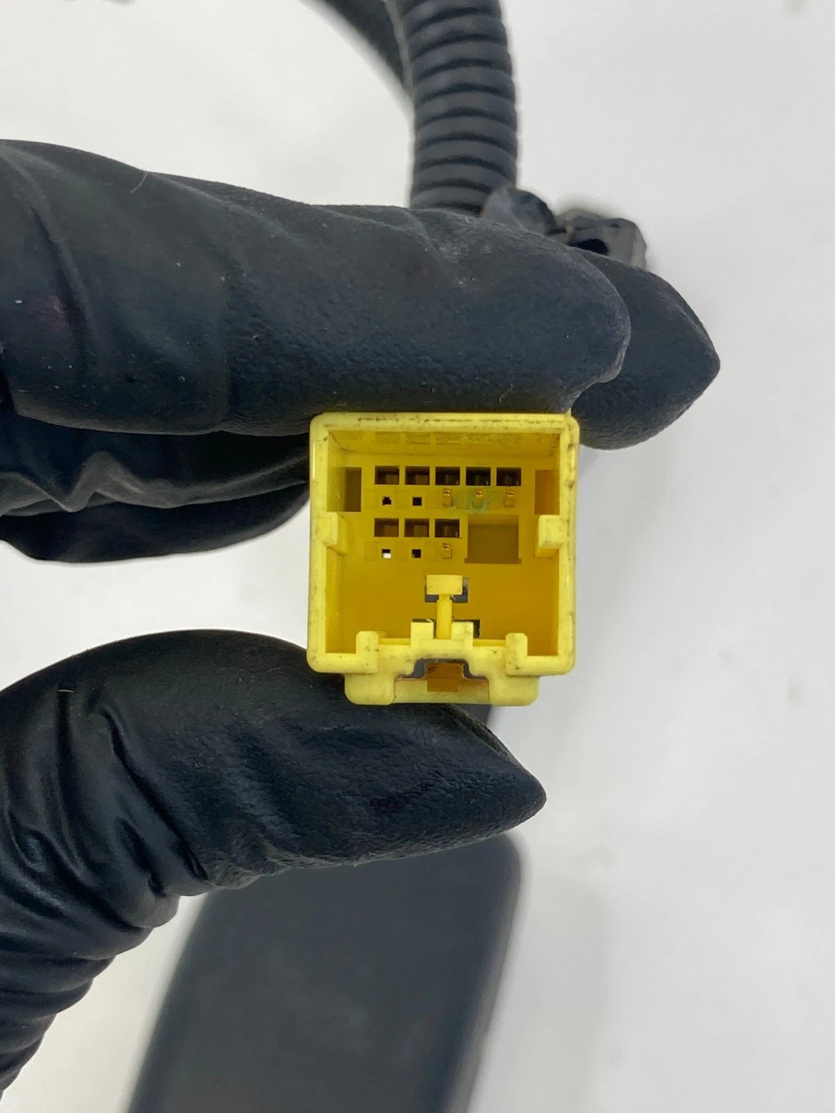 2014 15 16 17 2018 Kia Forte Front Left Side Seat Belt Buckle OEM