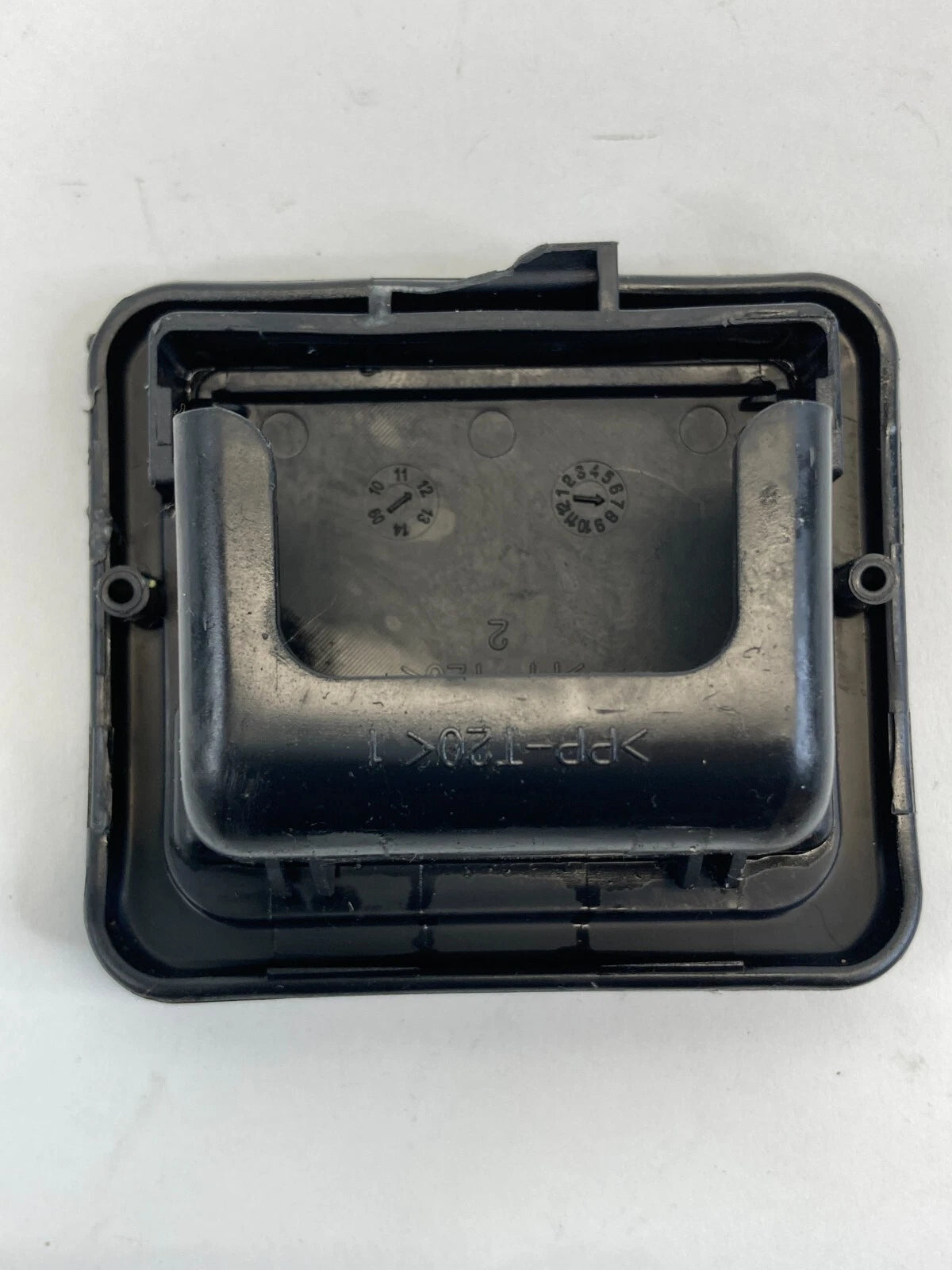 11-14 HYUNDAI SONATA BACK REAR DECK SEAT CHILD SAFETY ANCHOR HOOK COVER TRIM CAP