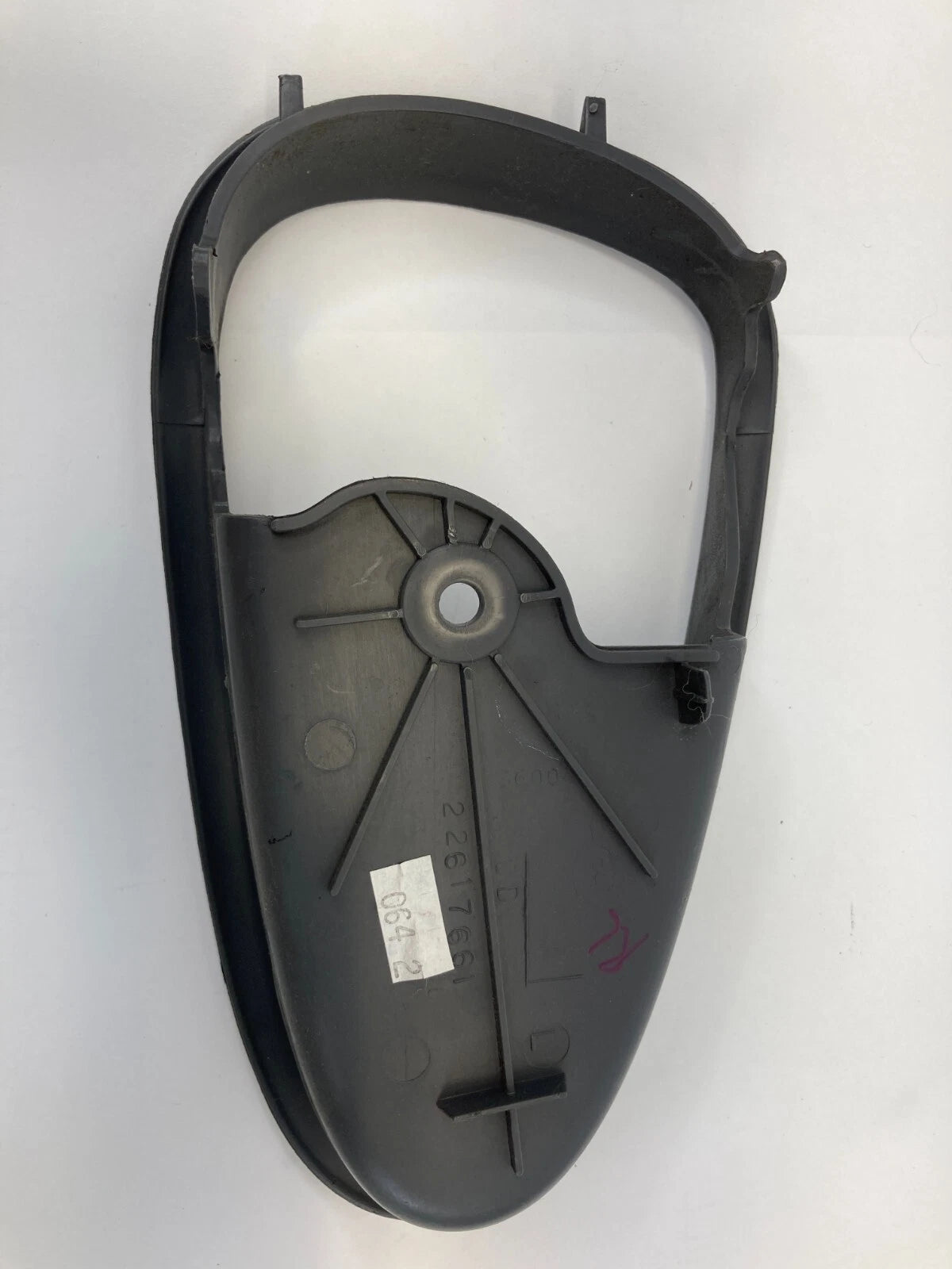99-05 PONTIAC GRAND AM SEDAN REAR LEFT INNER DOOR HANDLE COVER BEZEL 22617661