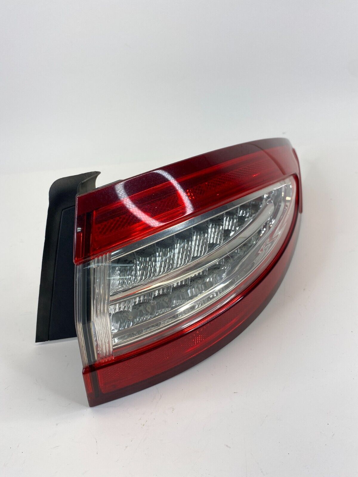 2013-2016 Ford Fusion Rear Right Side Outer Tail Light Taillight DS7313404AM OEM