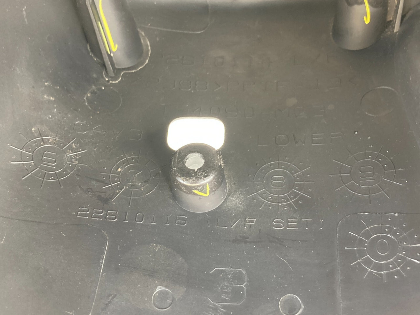 01-05 Pontiac Grand Am Steering Column Upper & Lower Cover Trim Shroud 22610113