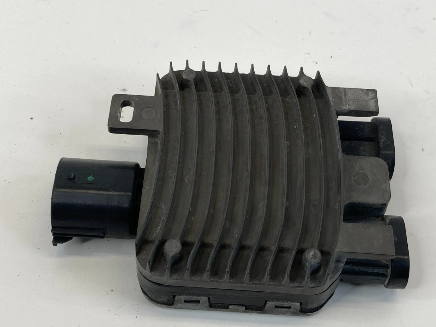 2008 08 LAND ROVER LR2 RADIATOR COOLING FAN CONTROL UNIT MODULE 940011200 OEM