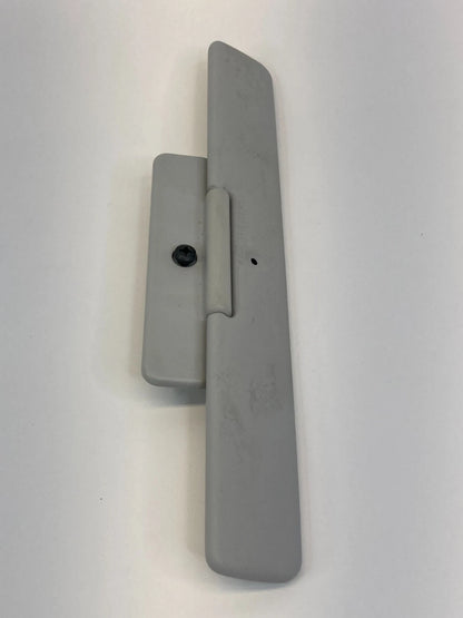 98-05 VOLKSWAGEN PASSAT CENTER MIDDLE TOP SUNVISOR SUN VISOR SHADE 3B0858555D