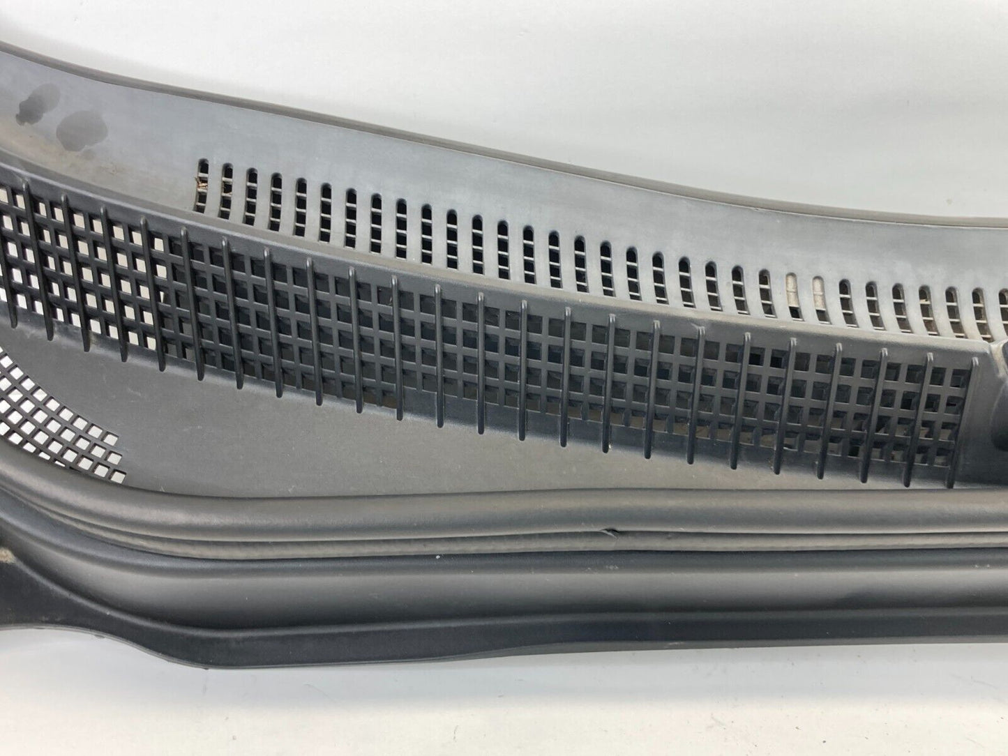 2011-2014 Hyundai Sonata Front Windshield Cowl Grille Vent Panel 86150-3S000 OEM