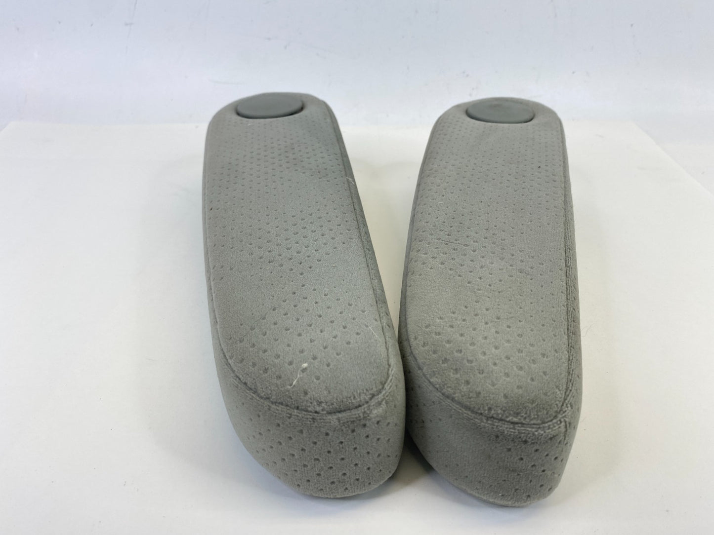 05-10 Honda Odyssey Rear Left Side Left & Right Position Seat Armrest Arm Rest