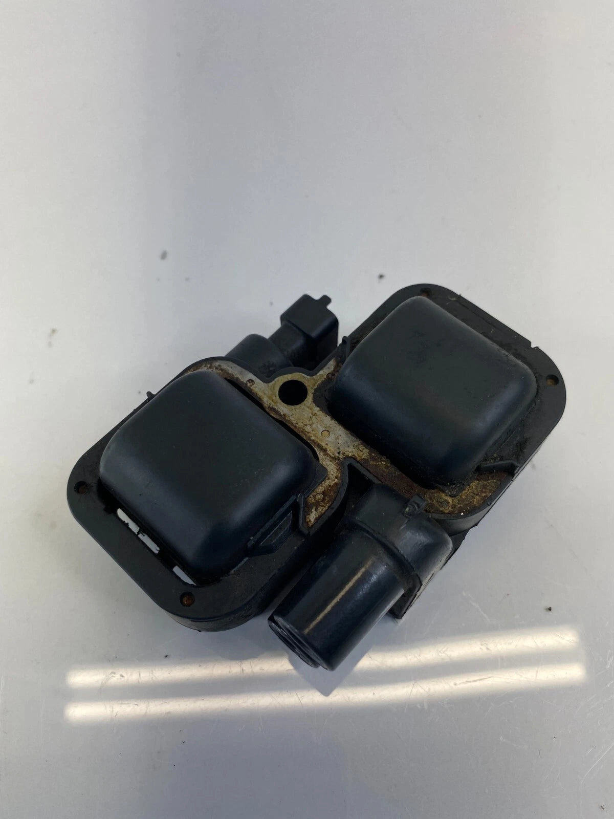 01 02 03 04 05 MERCEDES BENZ C240 SEDAN 2.6L V6 IGNITION COIL IGNITER 0221503035