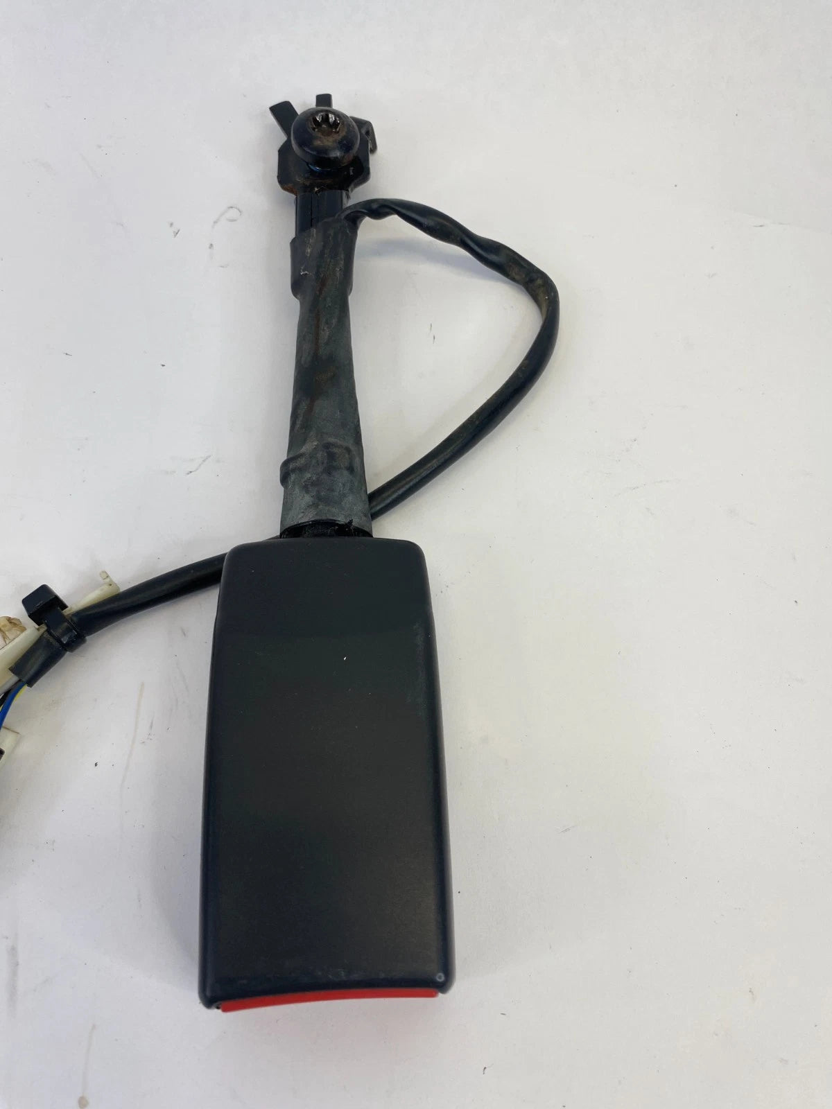 2013-2019 FORD EXPLORER 16-19 INTERCEPTOR FRONT RIGHT PASSENGER SEAT BELT BUCKLE