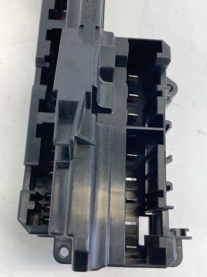 2006 2007 BMW 525i 3.0L AT Front Power Distribution Fuse Relay Box 257-13290 OEM