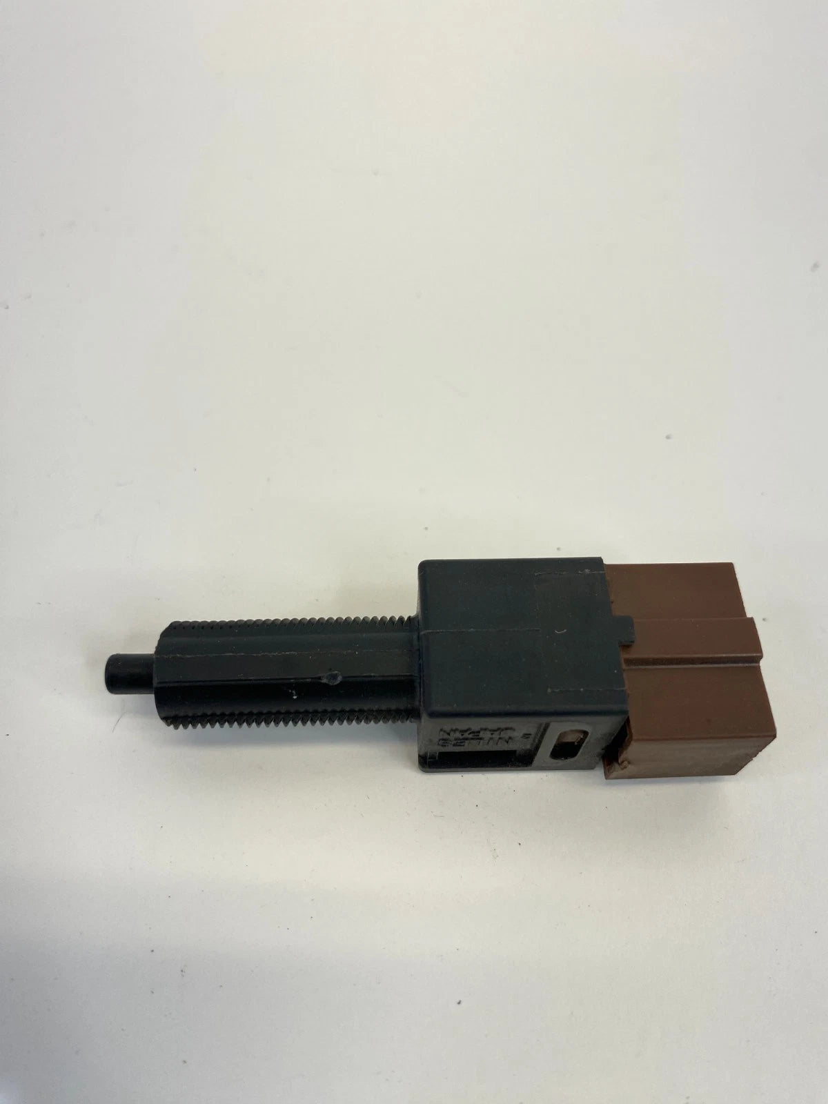 2007-2012 NISSAN ALTIMA BRAKE STOP LAMP LIGHT STOPLAMP SWITCH BUTTON OEM