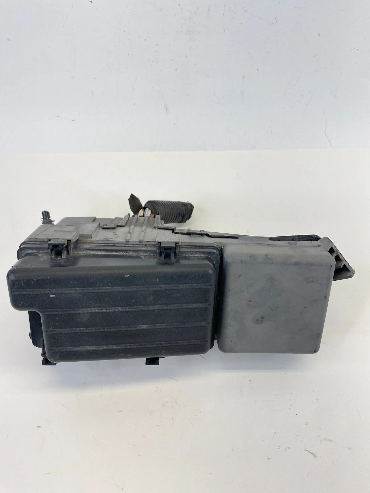 2005-2007 HONDA ODYSSEY 3.5L V6 ENGINE COMPARTMENT FUSE RELAY JUNCTION BLOCK OEM