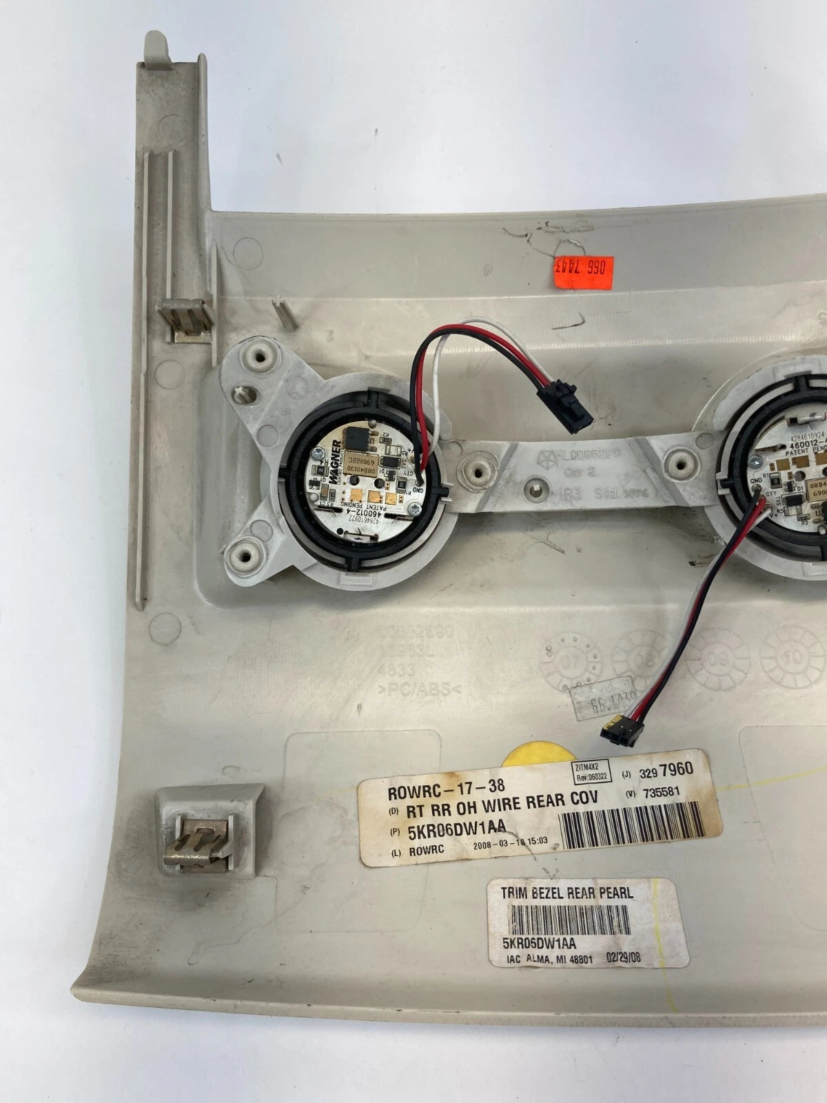 2008-2010 CHRYSLER TOWN & COUNTRY OVERHEAD CONSOLE LIGHT COVER BEZEL 5KR06DW1AA