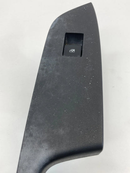 2010-2017 GMC TERRAIN FRONT RIGHT DOOR POWER WINDOW SWITCH W/ BEZEL 25946839 OEM