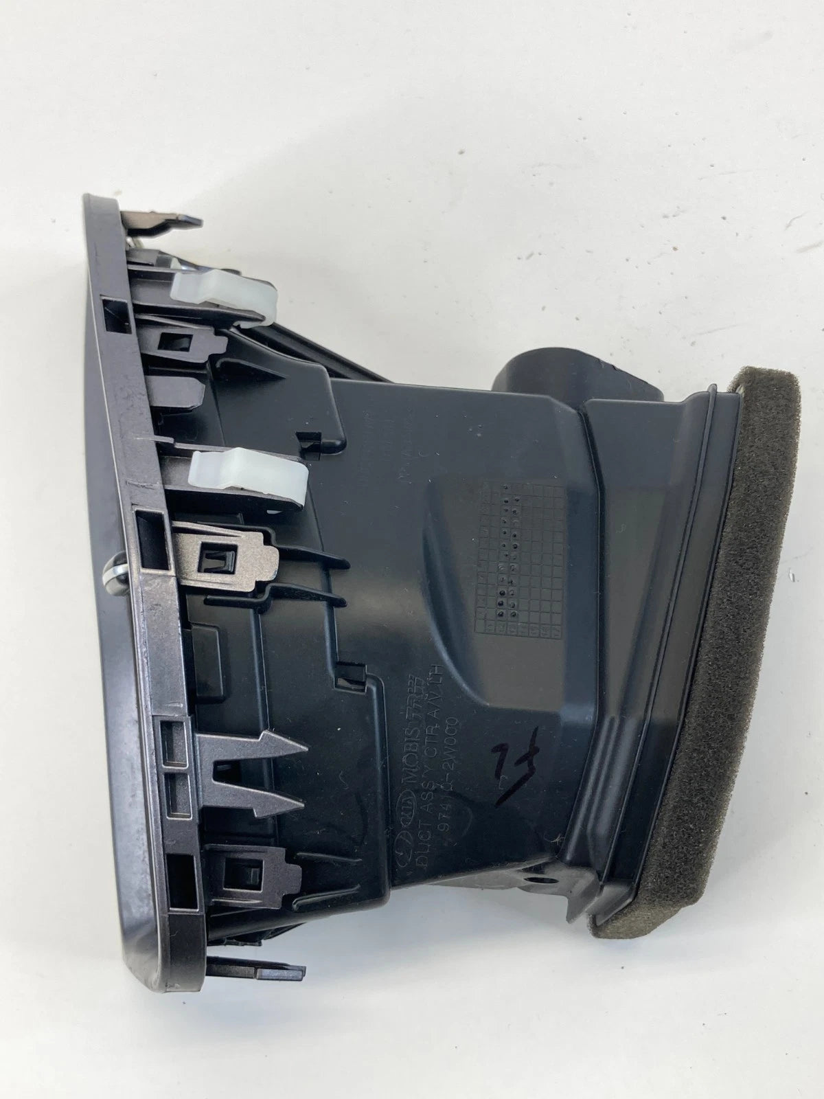 2013-2016 HYUNDAI SANTA FE CENTER DASH FRONT LEFT AC HEATER AIR VENT OEM