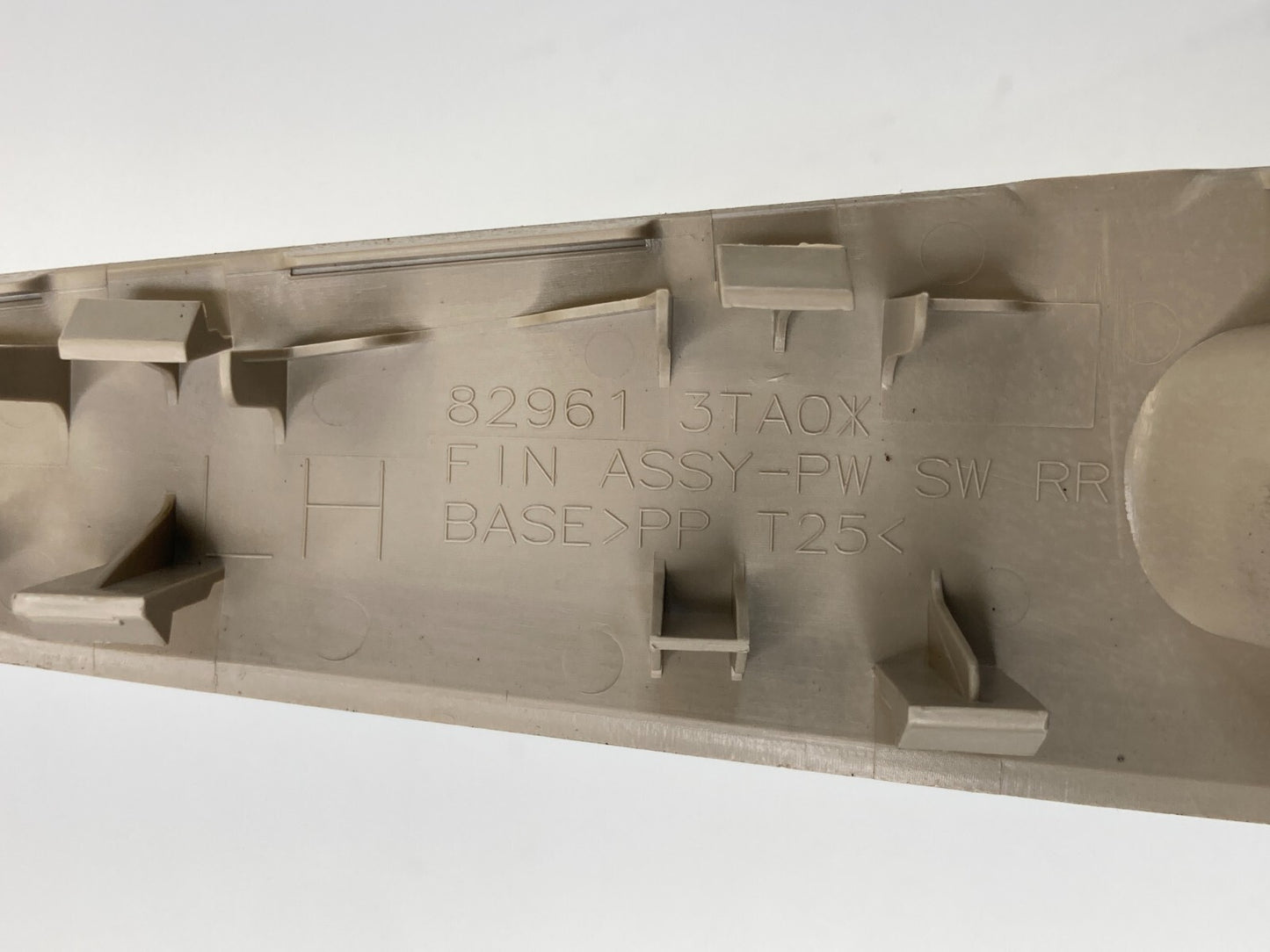 13-18 Nissan Altima Rear Left Back Door Window Switch w/ Bezel 82961-3TA0X OEM