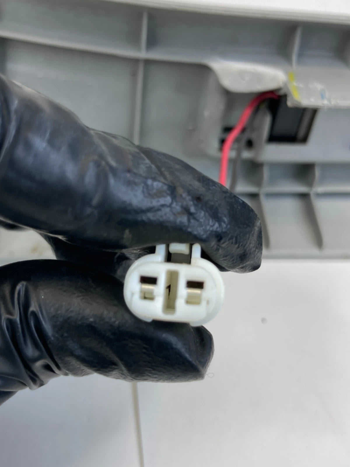 2007-2009 LEXUS RX350 REAR RIGHT DOOR SCUFF PLATE SILL STEP TRIM 67930-0E010 OEM