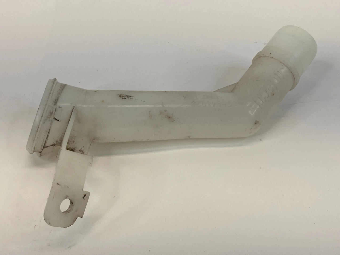 08-12 CHEVROLET MALIBU WINDSHIELD WASHER FLUID RESERVOIR FILLER TUBE 25941326