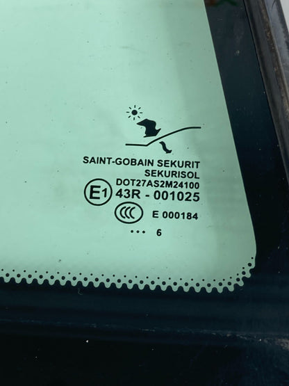 2003-2011 Saab 9-3 Rear Right Door Window Glass Vent Quarter Panel E143R-001025