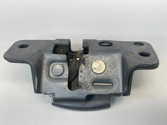 08-16 CHRYSLER TOWN & COUNTRY REAR LEFT SIDE SLIDING DOOR LOCK LATCH CATCH OEM