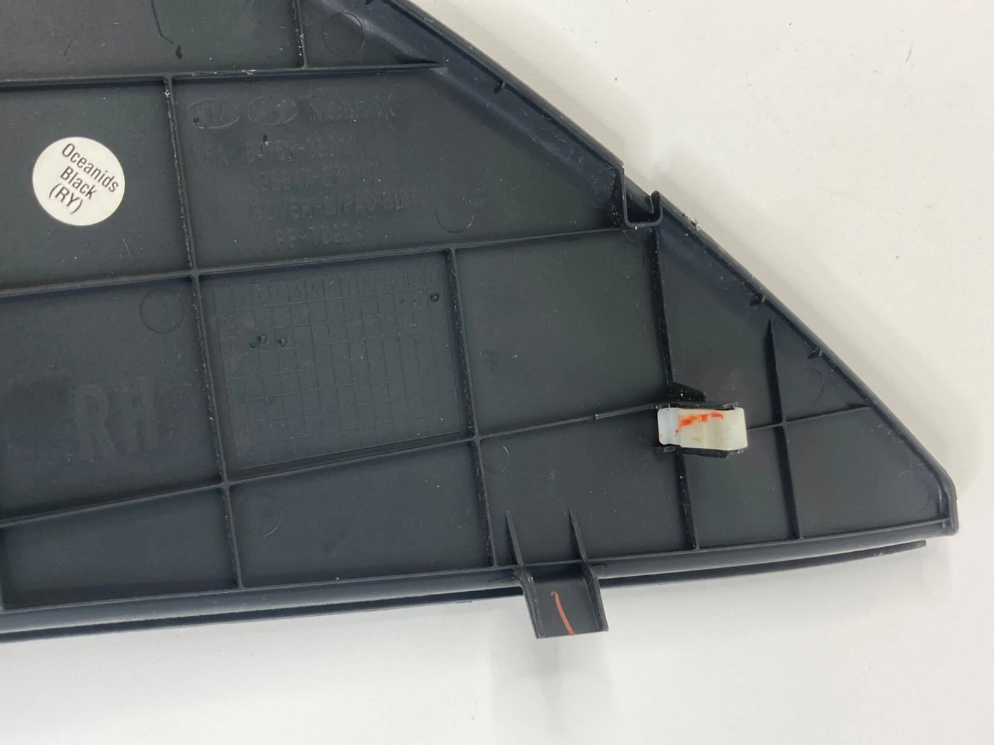 11-14 HYUNDAI SONATA DASH RIGHT PASSENGER SIDE END CAP COVER TRIM 84767-3S010