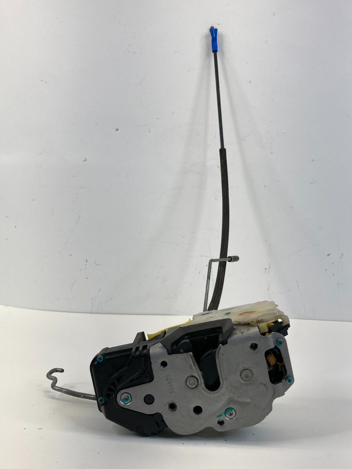 2010-2017 GMC Terrain Rear Left Side Door Lock Latch Release Actuator 20996079