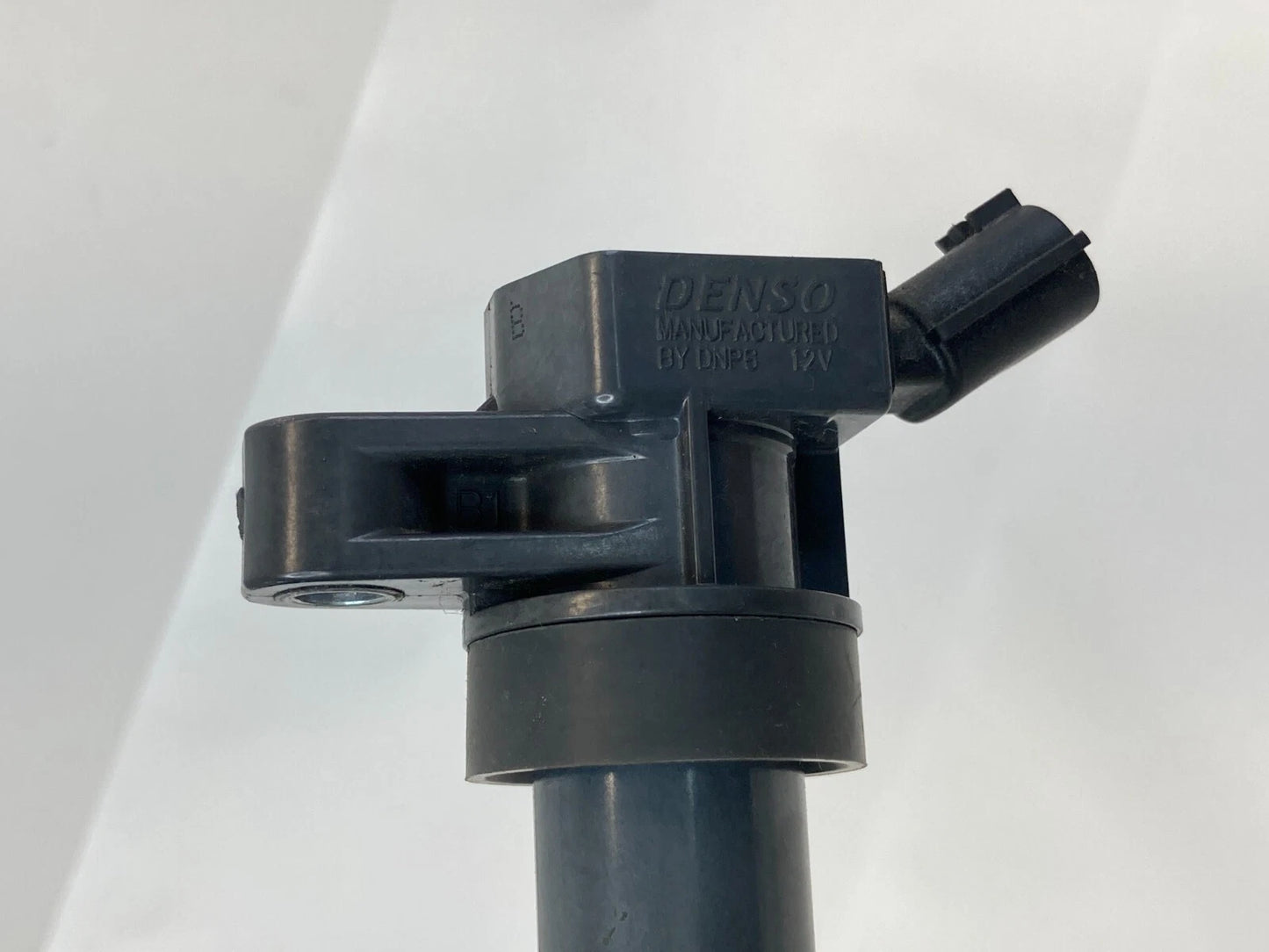 2010-2013 KIA FORTE FORTE KOUP 2.0L ENGINE IGNITION COIL IGNITOR 27300-3F100 OEM