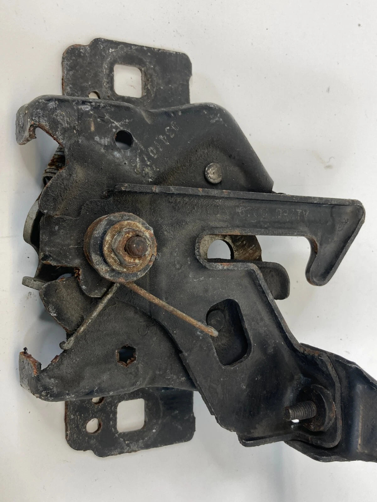 2008-2012 FORD ESCAPE FRONT HOOD LATCH LOCK RELEASE ACTUATOR 8L84-16A770 OEM