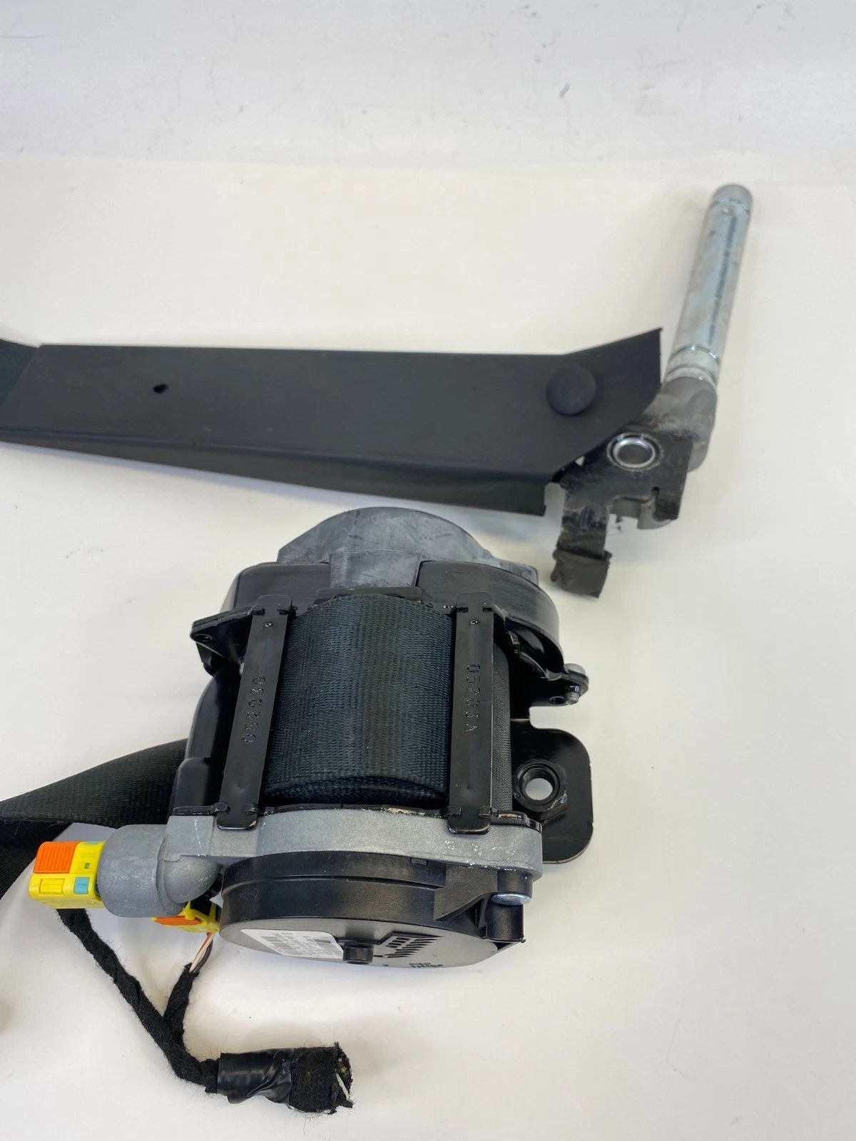 2013-2017 FORD ESCAPE FRONT RIGHT PASSENGER SEAT BELT RETRACTOR CJ54-78612D64-AJ