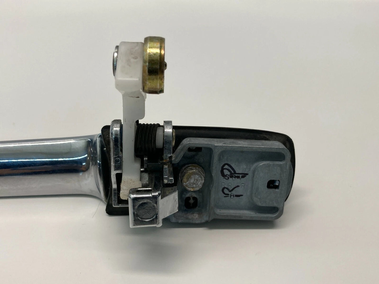 01 02 03 04 05 06 ACURA MDX REAR RIGHT SIDE OUTER EXTERIOR DOOR HANDLE ASSEMBLY