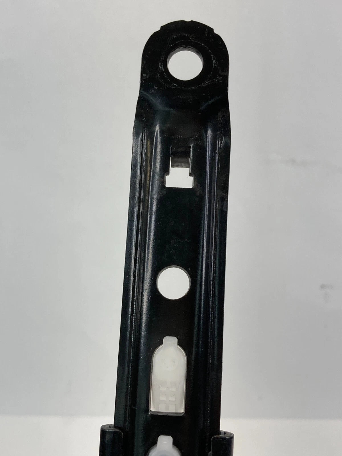 2007 2008 2009 2010 2011 TOYOTA MATRIX FRONT SIDE SEAT BELT HEIGHT ADJUSTER OEM