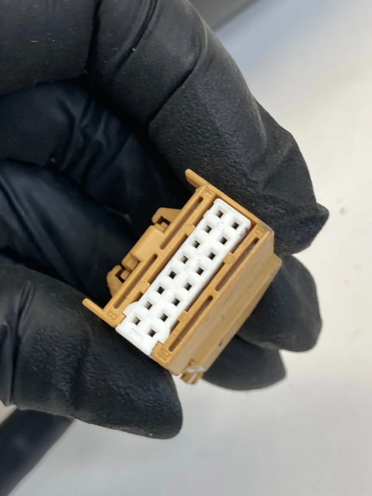 2005-2008 AUDI A4 QUATTRO RIGHT PASSENGER SIDE VIEW POWER DOOR MIRROR E1010681