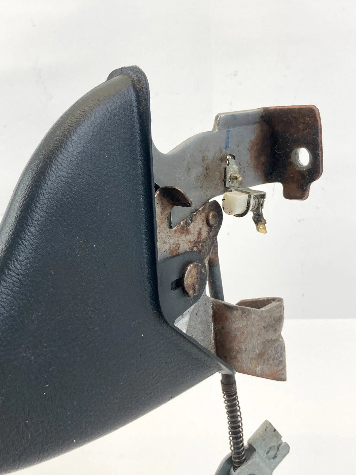 2003-2007 HONDA ACCORD EMERGENCY PARKING BRAKE HANDLE LEVER ASSEMBLY OEM