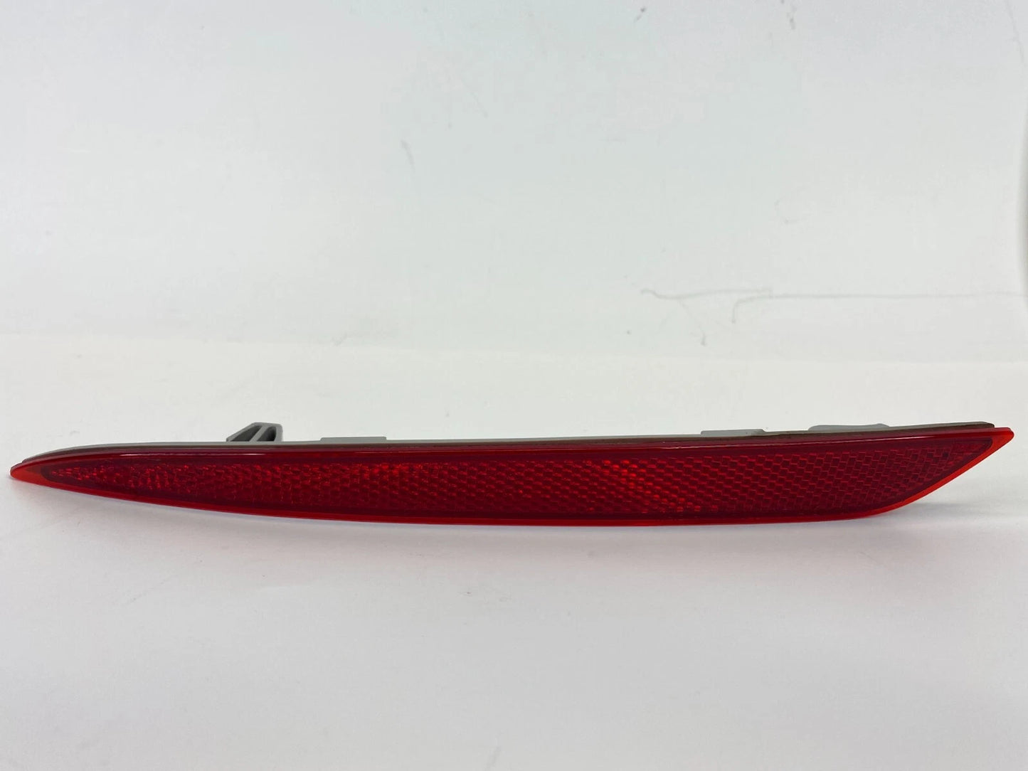 2013-2016 FORD FUSION REAR LEFT BUMPER REFLECTOR MARKER LIGHT DS73-515C0-A OEM