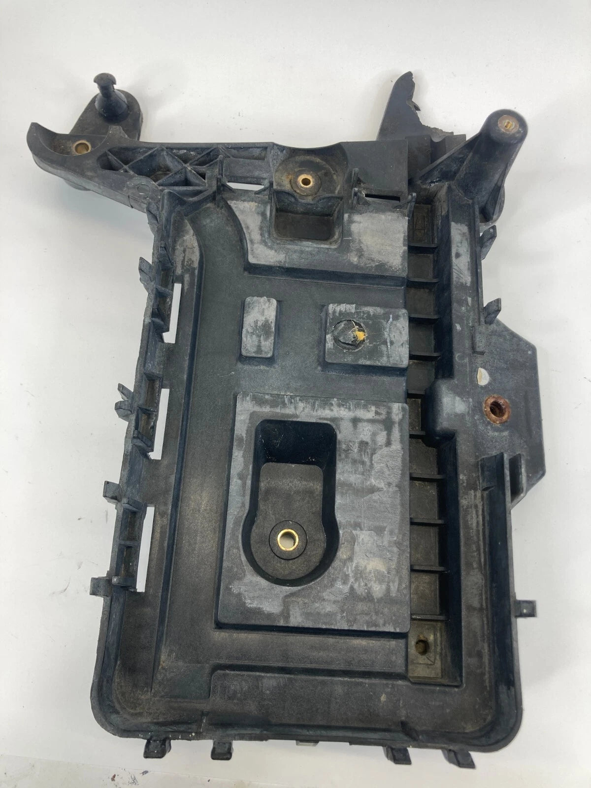 2005-2018 VOLKSWAGEN JETTA GOLF BEETLE BATTERY SUPPORT TRAY HOLDER OEM FACTORY
