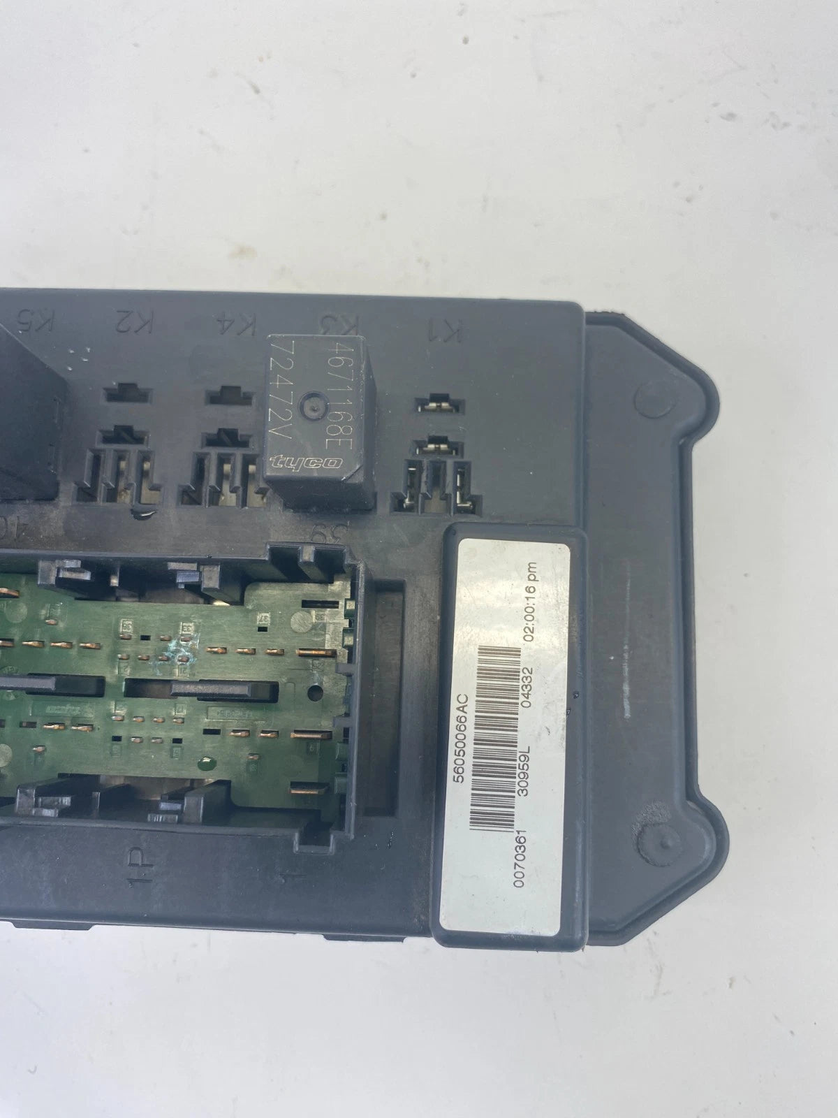 05 06 JEEP GRAND CHEROKEE INTERIOR CABIN FUSE BOX RELAY JUNCTION BLOCK 56050066