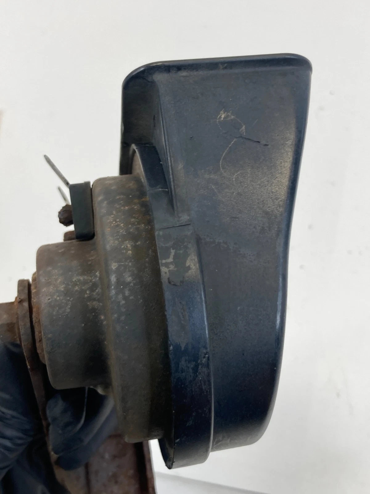 2013 13 Dodge Dart Low Note Horn Pitch Tone Alarm Signal E355306 OEM