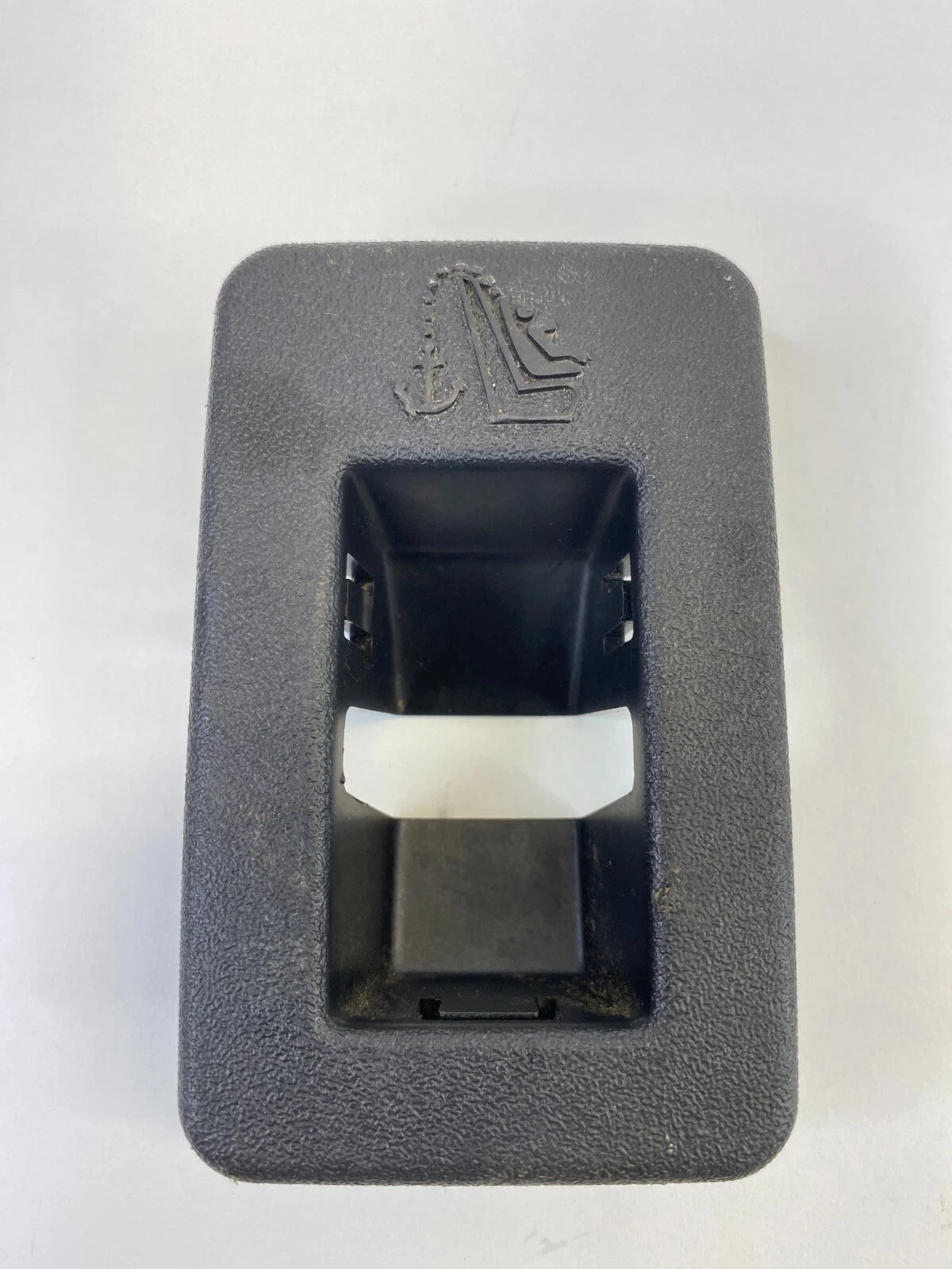 2013-2019 FORD ESCAPE REAR SEAT CHILD SAFETY ANCHOR HOOK CAP COVER TRIM OEM