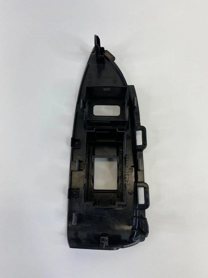 10-15 TOYOTA PRIUS FRONT RIGHT SIDE DOOR POWER WINDOW SWITCH BEZEL 74231-47120