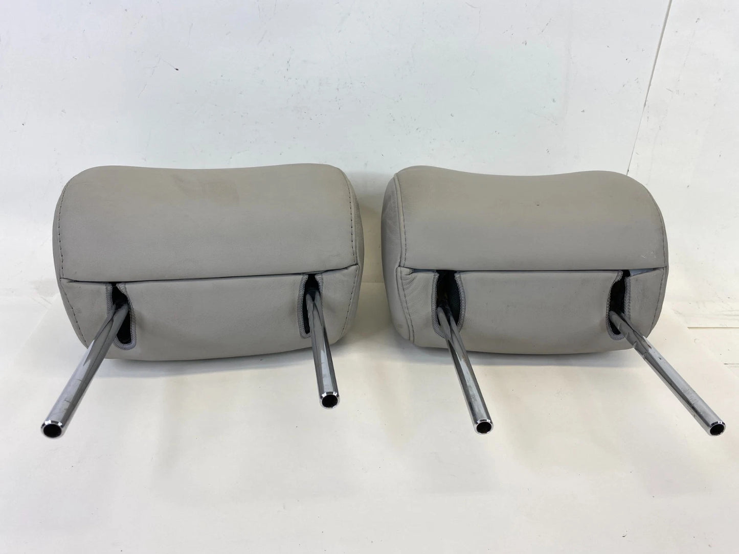 2004-2009 LEXUS RX330 RX350 FRONT DRIVER/PASSENGER HEAD REST HEADREST SET OEM