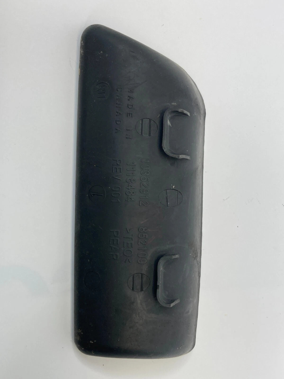 2006-2013 CHEVROLET IMPALA REAR RIGHT PULL HANDLE COVER SCREW CAP TRIM 10352912