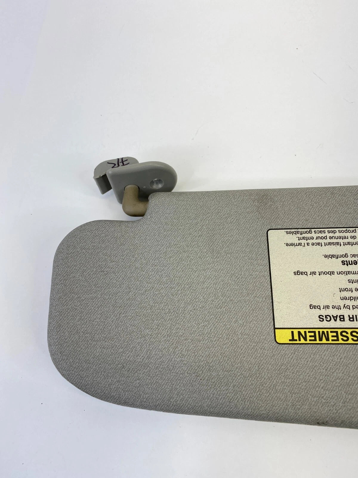 2007-2011 CHEVY AVEO AVEO5 FR RH PASSENGER SIDE SUNVISOR SUN VISOR W/ CLIPS OEM