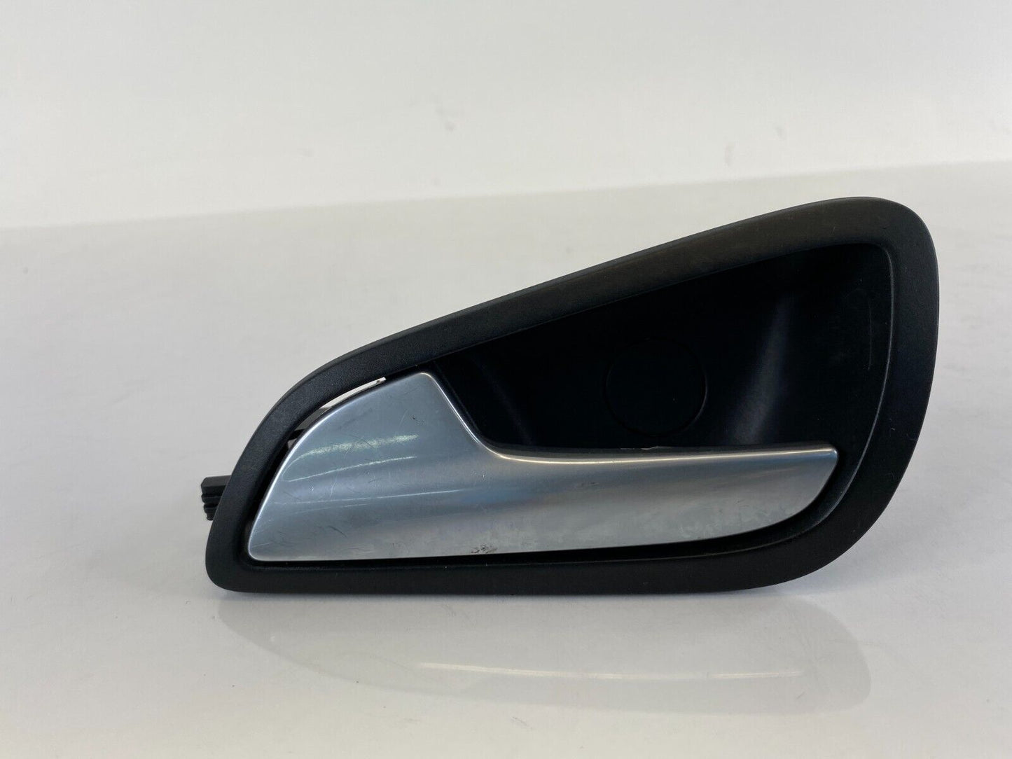 2012-2018 Ford Focus Front Left Driver Side Interior Door Handle AM51-A22601-B