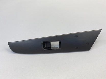 2004-2009 MAZDA 3 MAZDA3 REAR RIGHT DOOR POWER WINDOW SWITCH BEZEL B37F-68-5L1