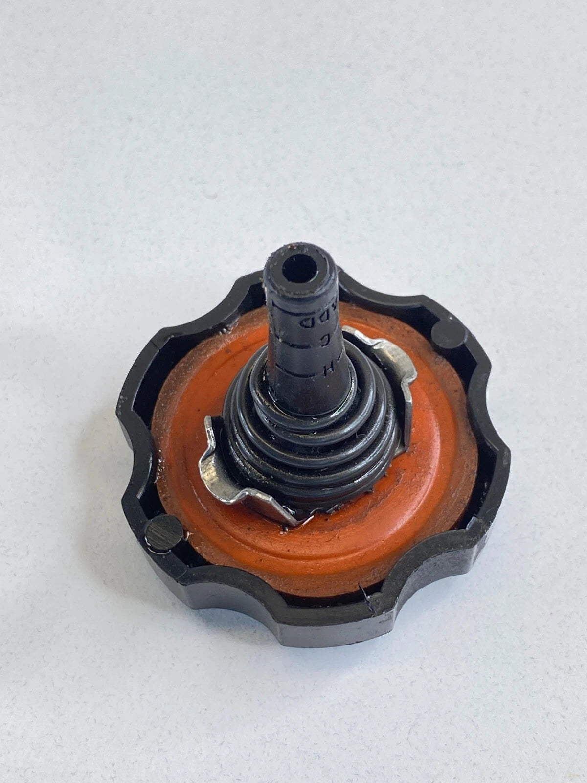 2000-2005 CHEVROLET IMPALA 3.4L POWER STEERING PUMP RESERVOIR COVER CAP LID OEM
