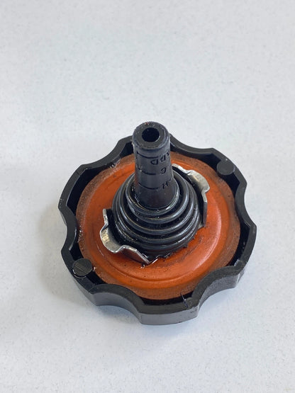 2000-2005 CHEVROLET IMPALA 3.4L POWER STEERING PUMP RESERVOIR COVER CAP LID OEM