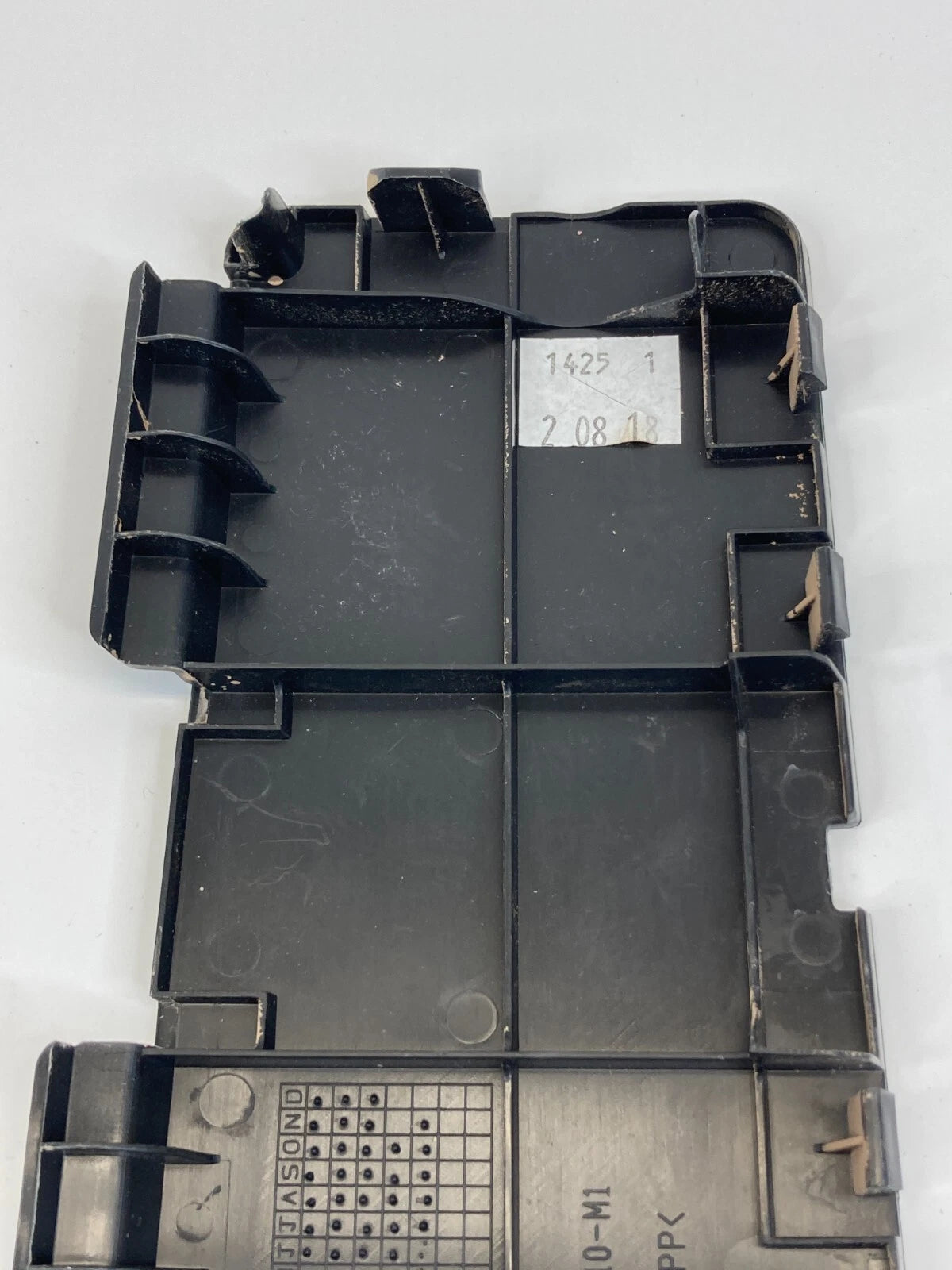 17-20 ACURA MDX REAR QUARTER PANEL LEFT FUSE BOX ACCESS COVER 84666-TZ5A-A010