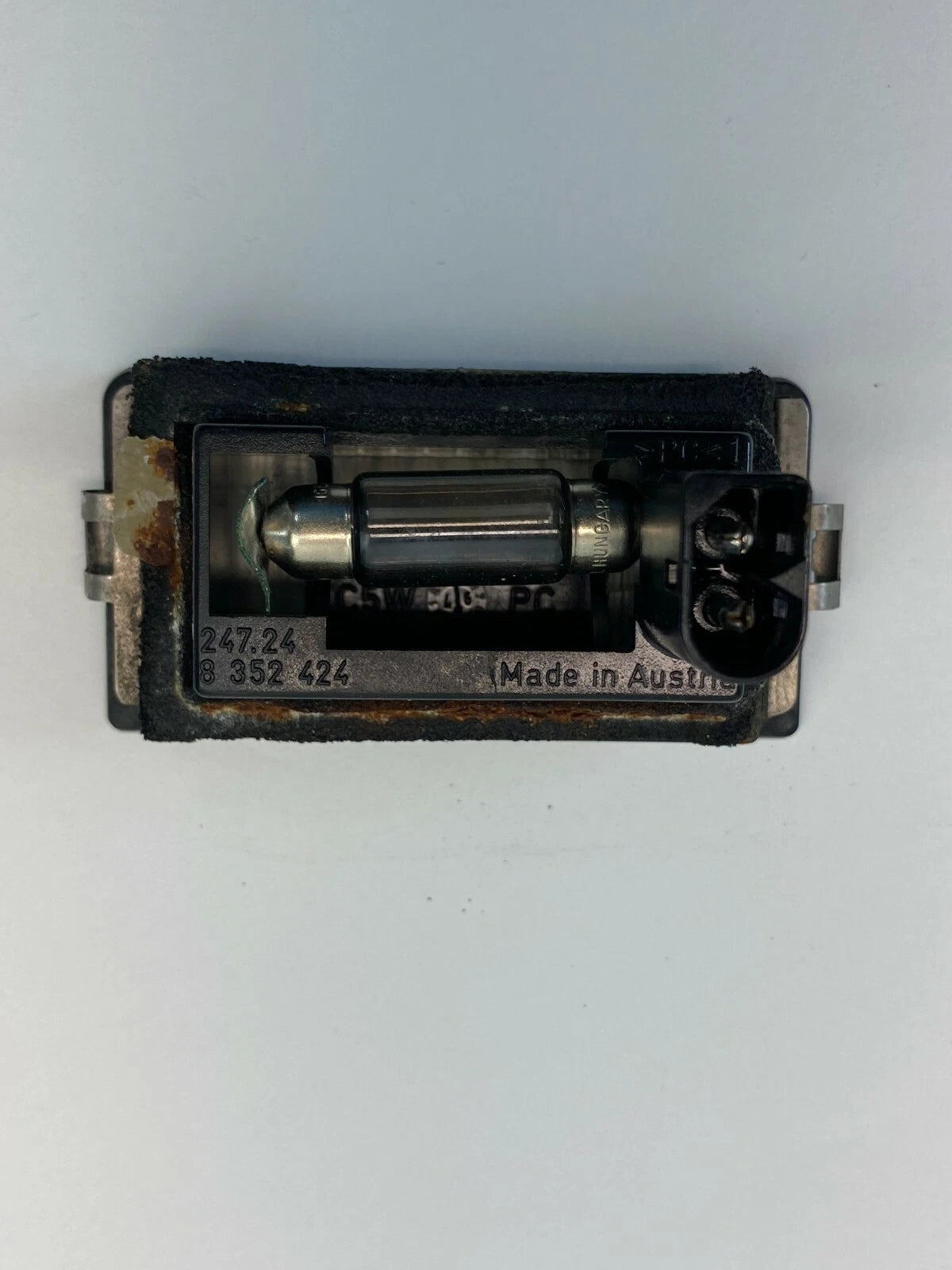 1995-2001 BMW 740I 740IL 750IL REAR TRUNK LICENSE PLATE LIGHT LAMP ASSY 8352424